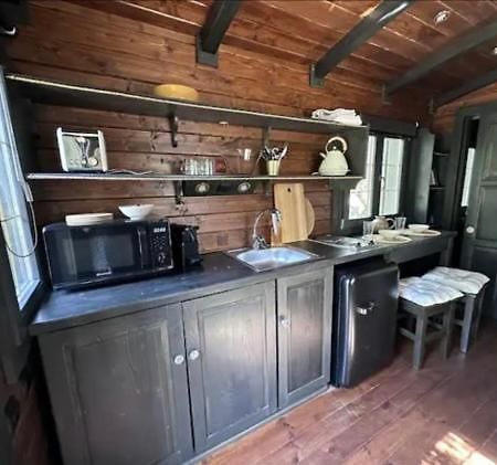 Roulotte / Tiny House Dans Les Alpilles Hotel Saint-Rémy-de-Provence Kültér fotó
